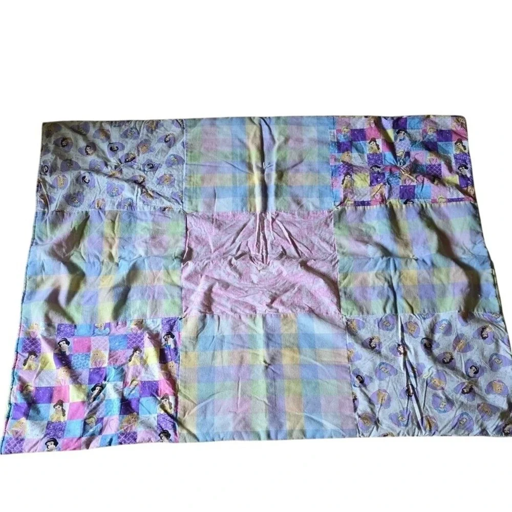 Disney female characters baby blanket‎ hand-made ~59